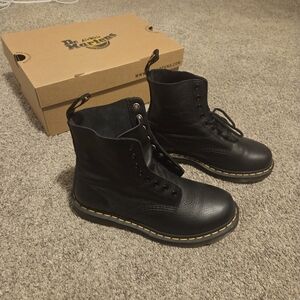 Dr. Martens Women's 1460 Pascal Boots